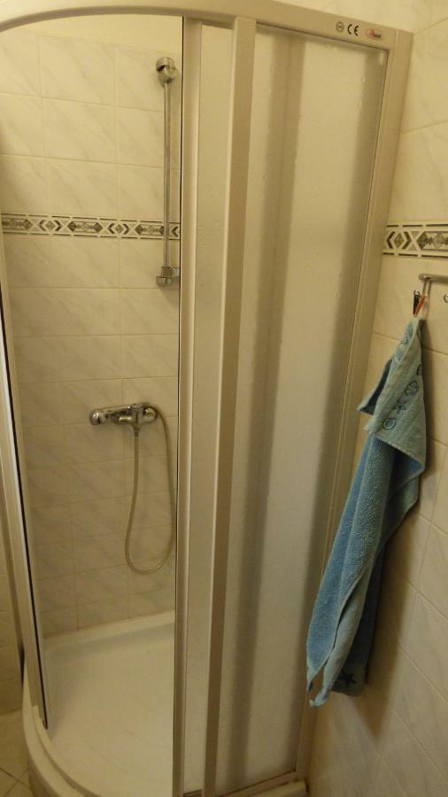 Dum V Mnichove Hradisti Se Zahradou Apartment Mnichovo Hradiste Exterior photo